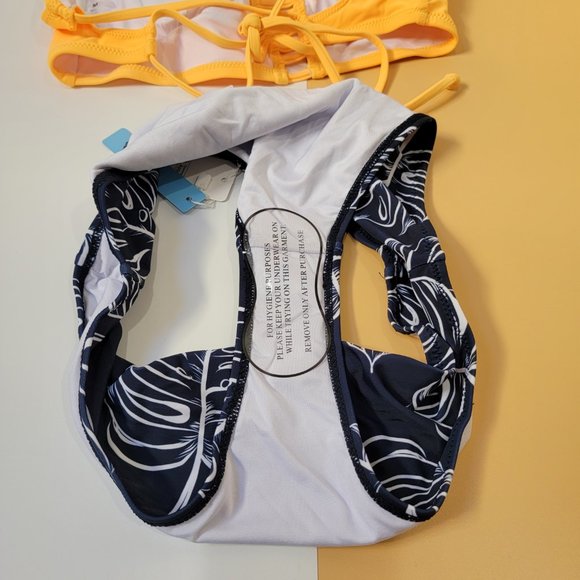 Cupshe Women's Leaves Print Two Piece Bikini Swimsuit Set V Neck Lace Up size M - Picture 14 of 15